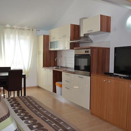 Apartments Matej & Irena 茨雷斯 客房 照片