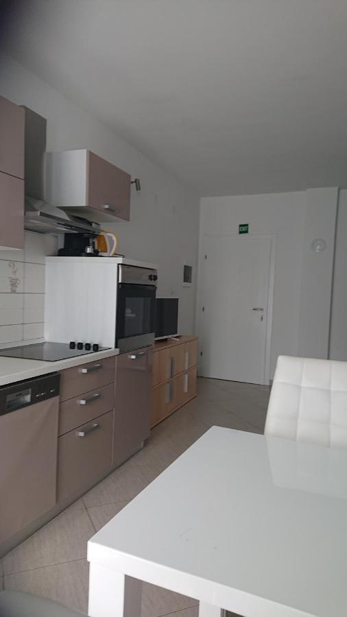Apartments Matej & Irena 茨雷斯 外观 照片