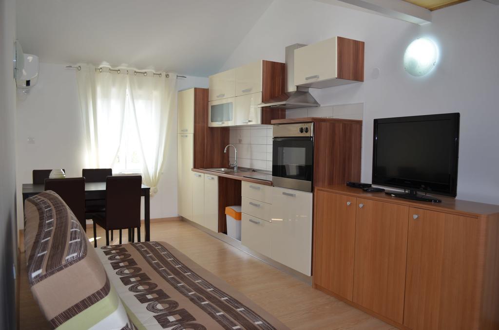Apartments Matej & Irena 茨雷斯 客房 照片