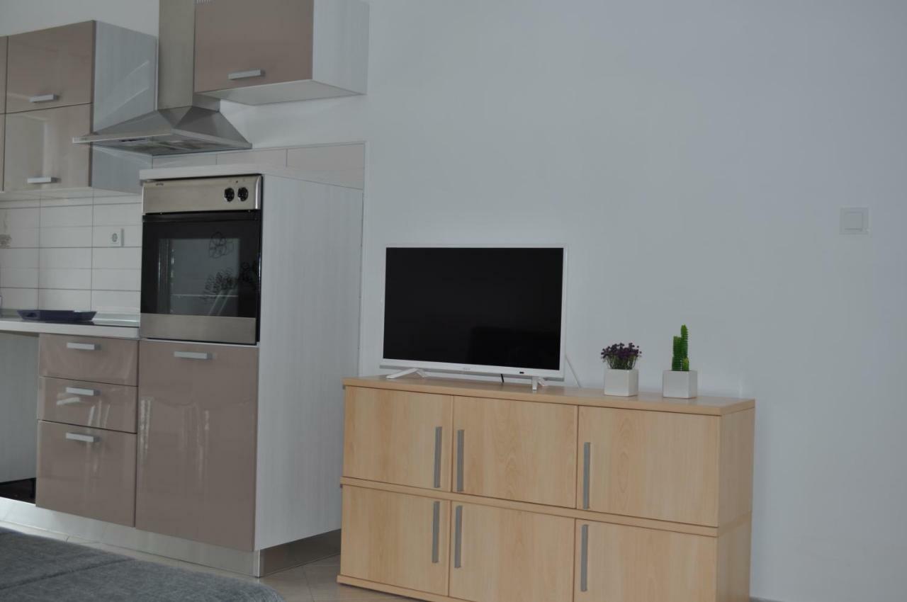 Apartments Matej & Irena 茨雷斯 外观 照片