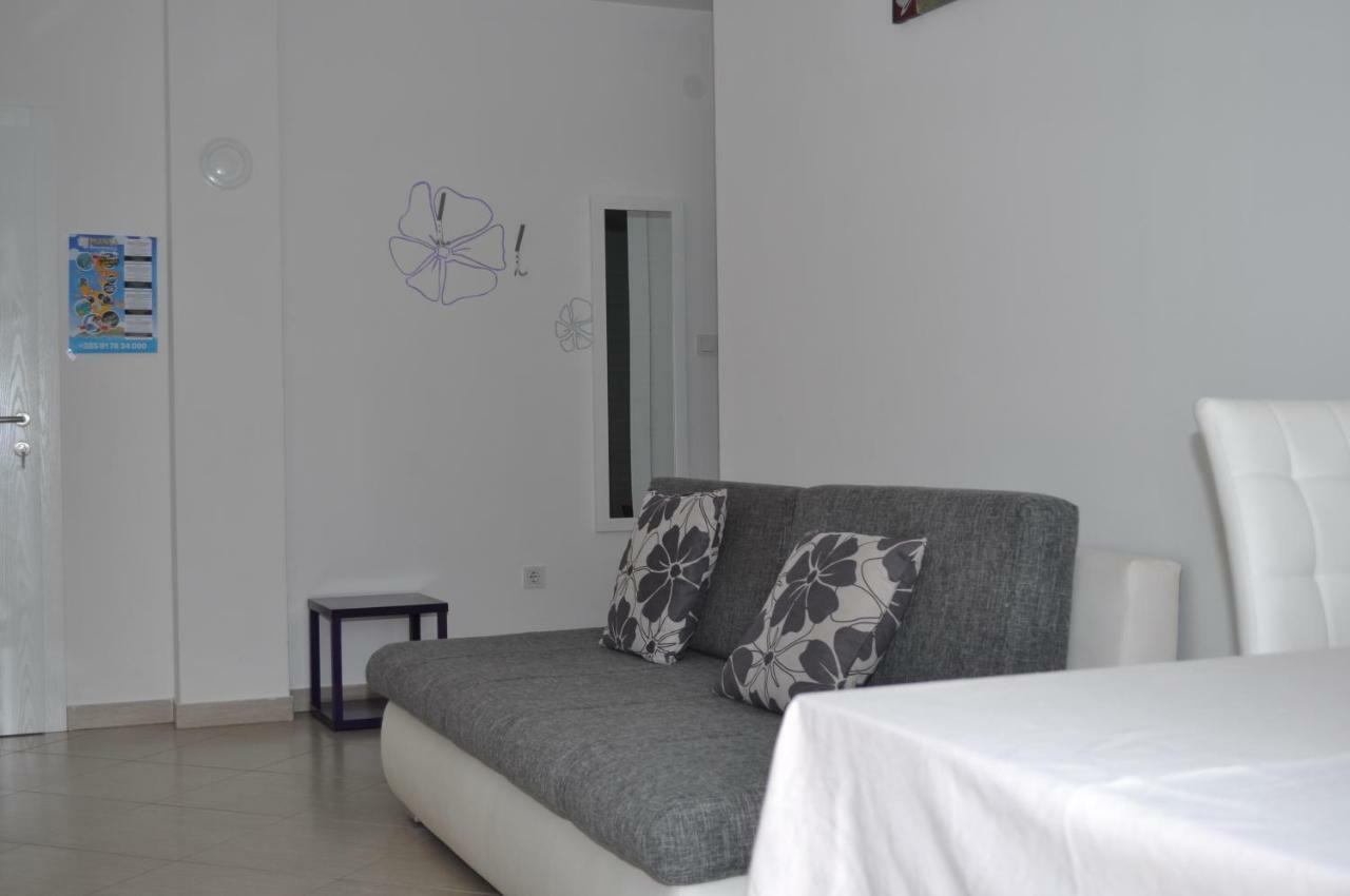 Apartments Matej & Irena 茨雷斯 外观 照片